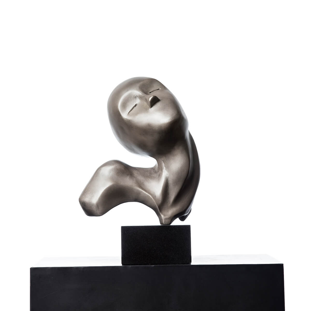 Robert-Helle-Sculpture-Gallery-Contentment-1-1200x1200