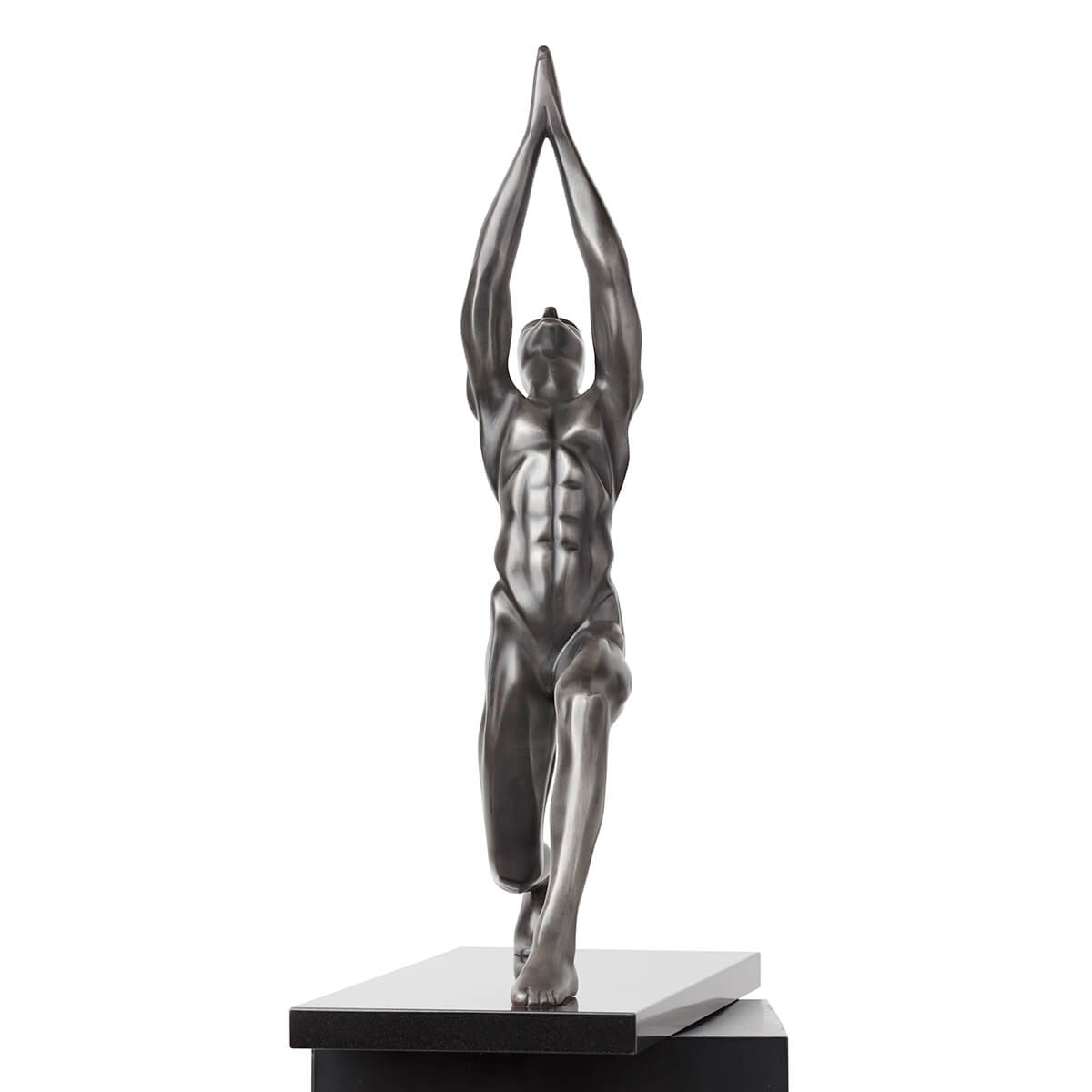 Robert-Helle-Sculpture-Gallery-Warrior-1-1200x1200